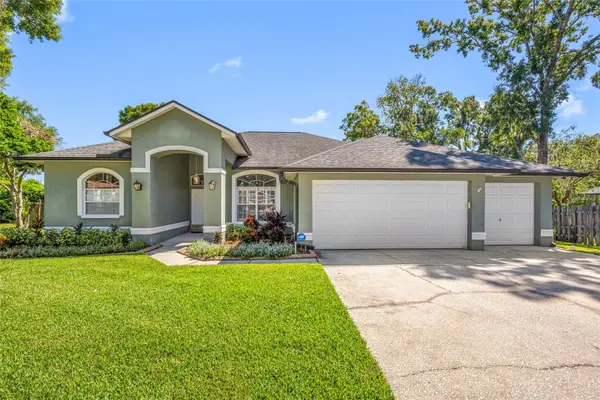 1648 Woodridge Court, LUTZ, FL 33559