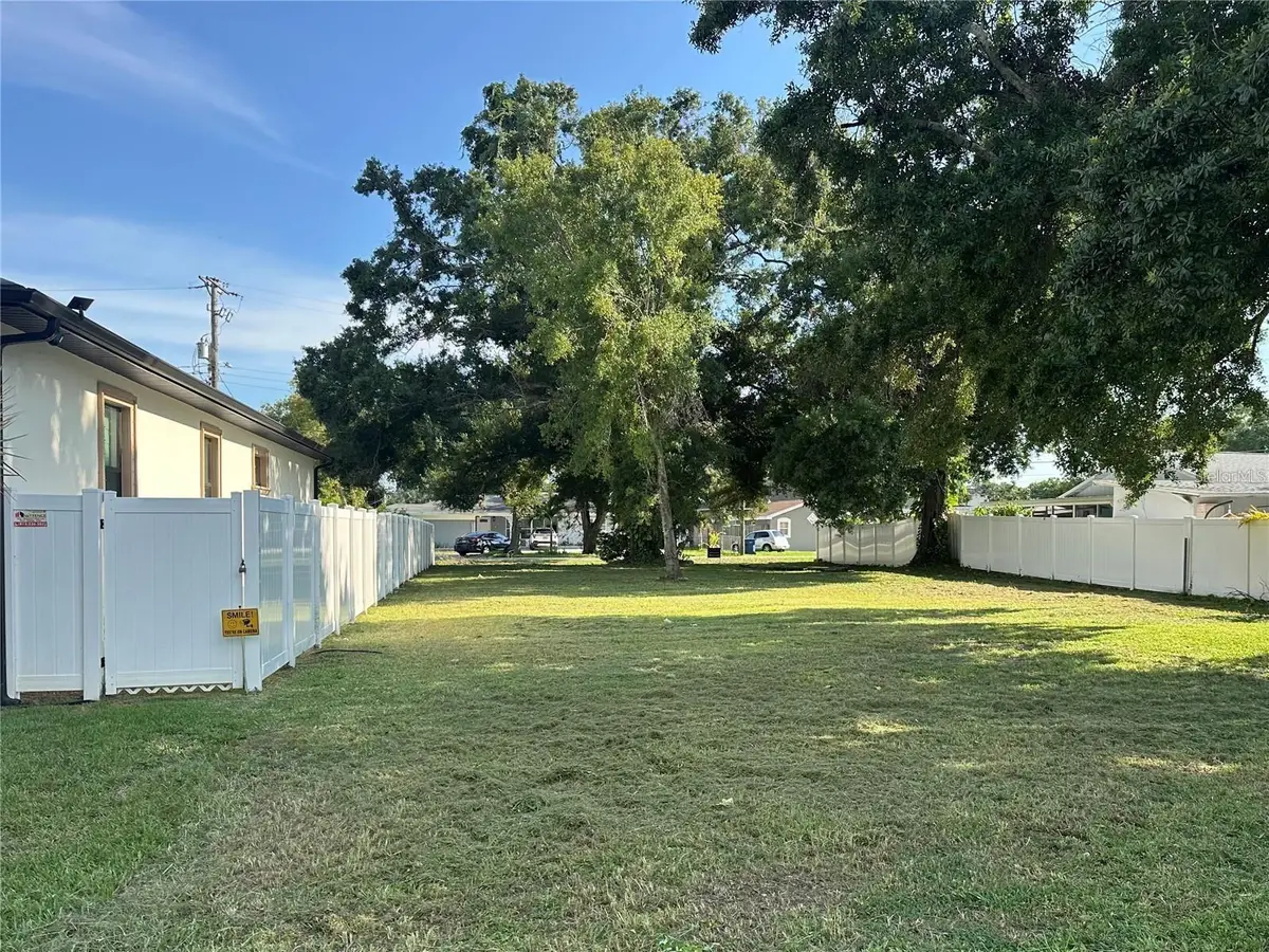 2710 W Lake Avenue, Tampa, FL 33607 - #1
