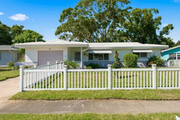 700 Gershwin Drive, LARGO, FL 33771