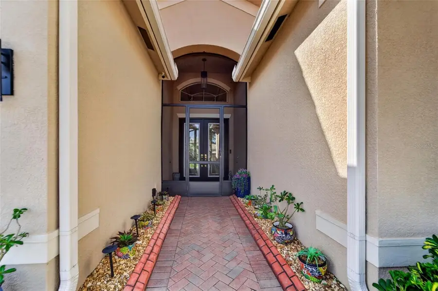 16301 Garnet Glen Place, Wimauma, FL 33598 - #2