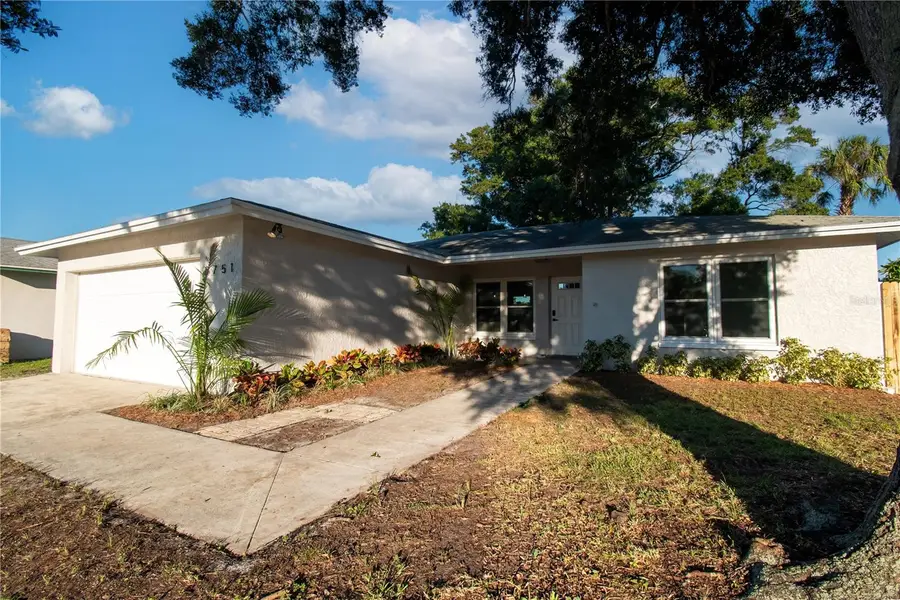 5751 Dunfries Street N, Saint Petersburg, FL 33709 - #2