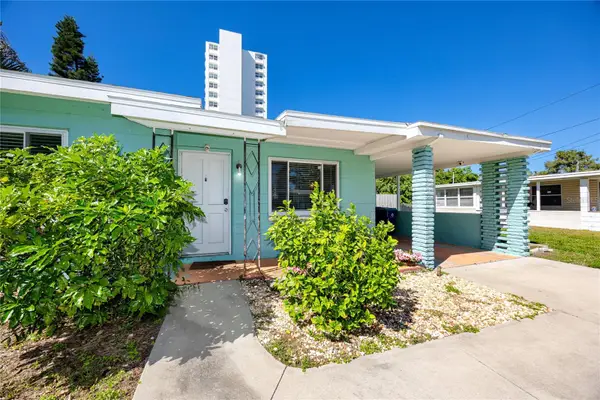 925 67th Street S, ST PETERSBURG, FL 33707