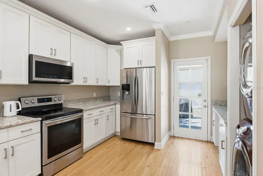 420 40th Street N, Saint Petersburg, FL 33713 - #3