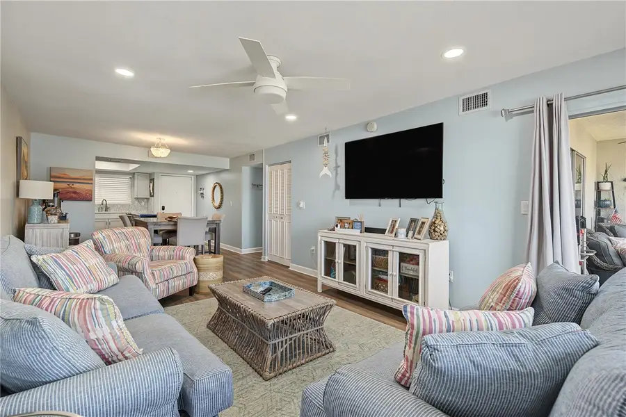 90 S Highland Avenue #1203, Tarpon Springs, FL 34689 - #3