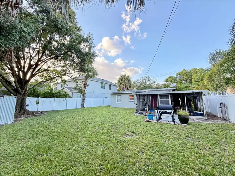 3914 W Kensington Avenue, Tampa, FL 33629 - #3