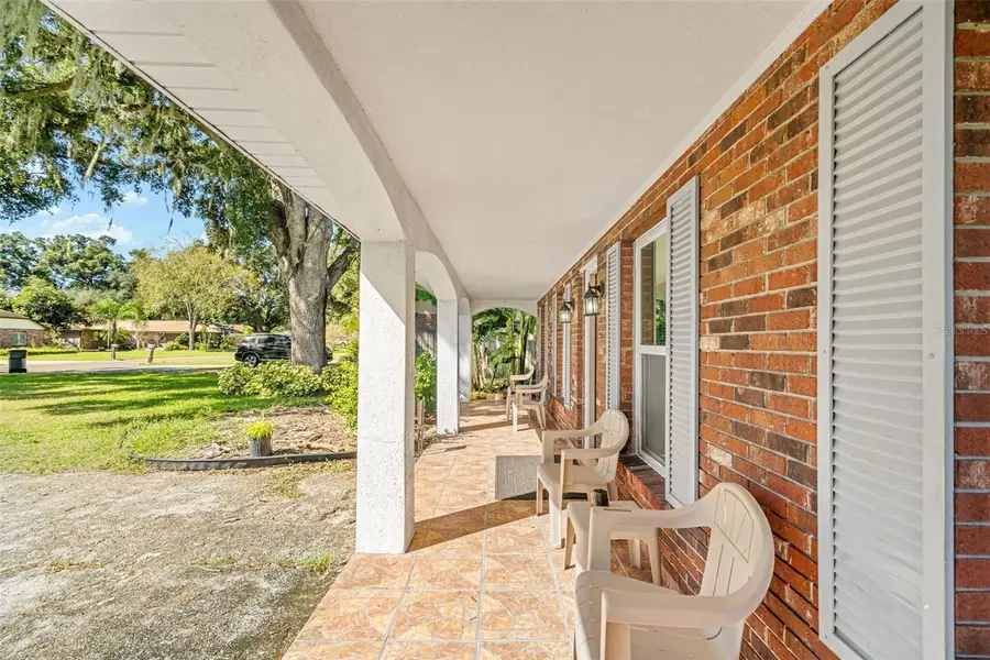 334 Hollowtree Drive, Seffner, FL 33584 - #3