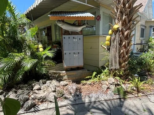 712 7th Street N, Saint Petersburg, FL 33701 - #2