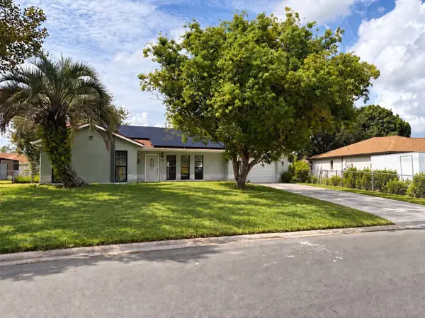 42 Wagon Circle, KISSIMMEE, FL 34743