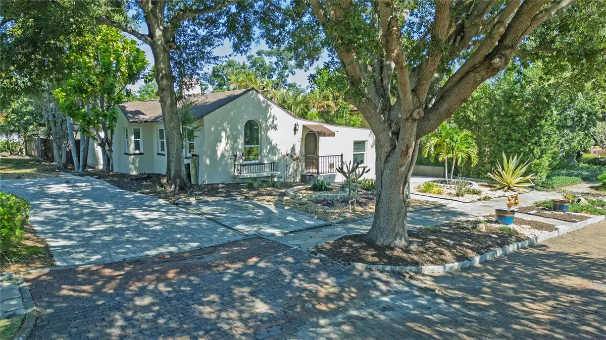 767 17th Avenue N, Saint Petersburg, FL 33704 - #1