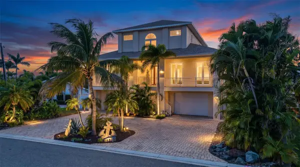 532 Johns Pass Avenue, MADEIRA BEACH, FL 33708