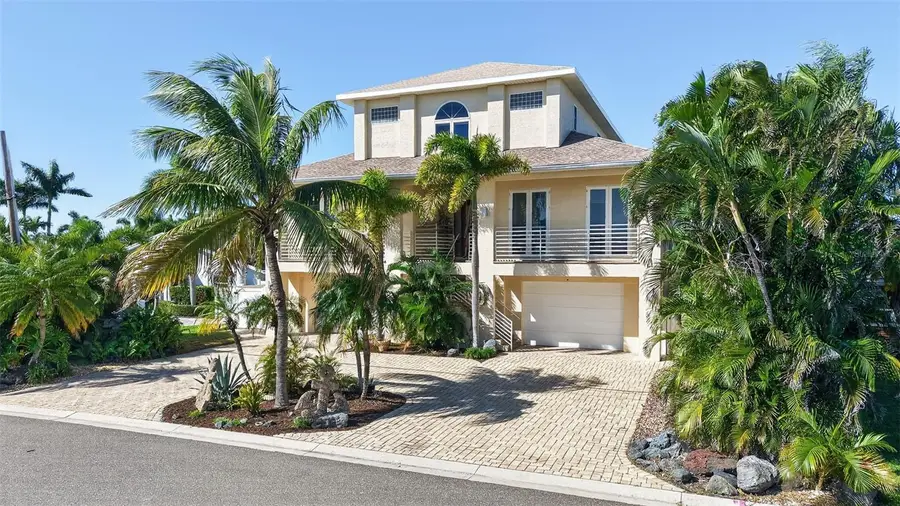 532 Johns Pass Avenue, Madeira Beach, FL 33708 - #3