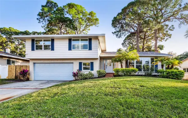 14180 85th Avenue N, SEMINOLE, FL 33776