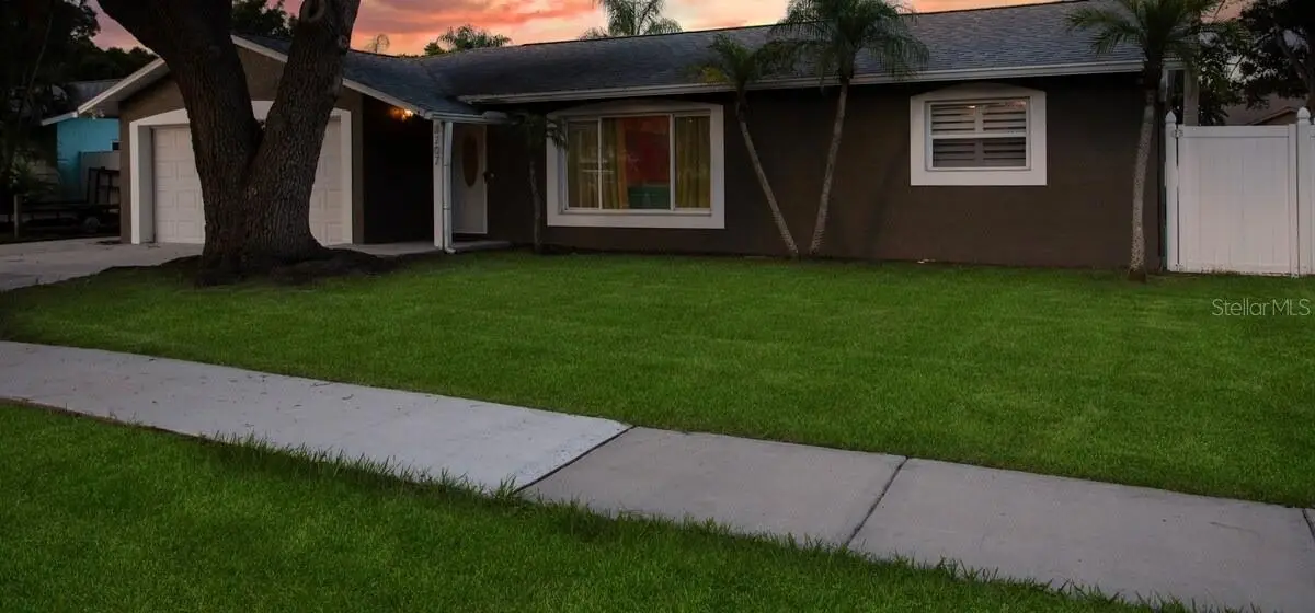 8707 124th Way, Seminole, FL 33772 - #1