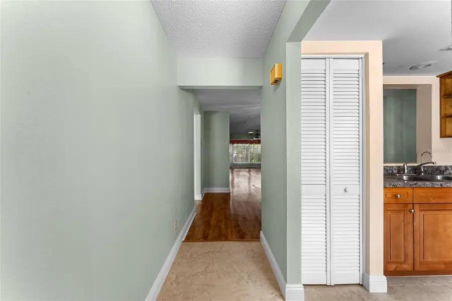 2297 E Lark Circle E #D, Palm Harbor, FL 34684 - #3