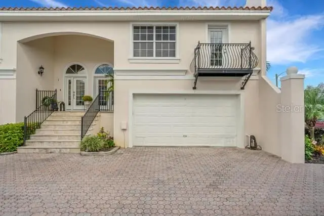 110 Ricardo Way Ne #8, Saint Petersburg, FL 33704 - #2