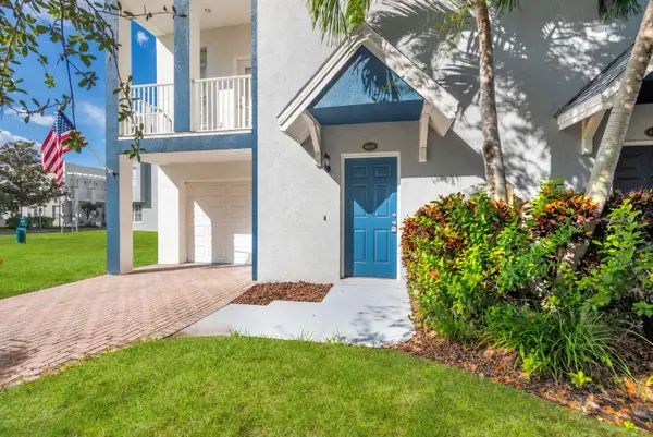 4539 Legacy Park Drive, TAMPA, FL 33611