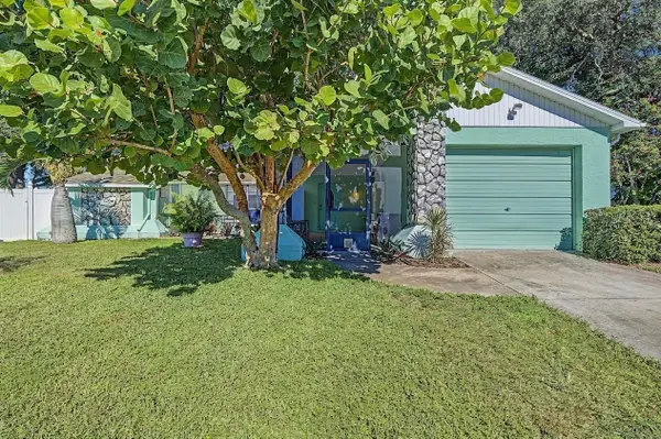 2437 Fieldcrest Court, HOLIDAY, FL 34691