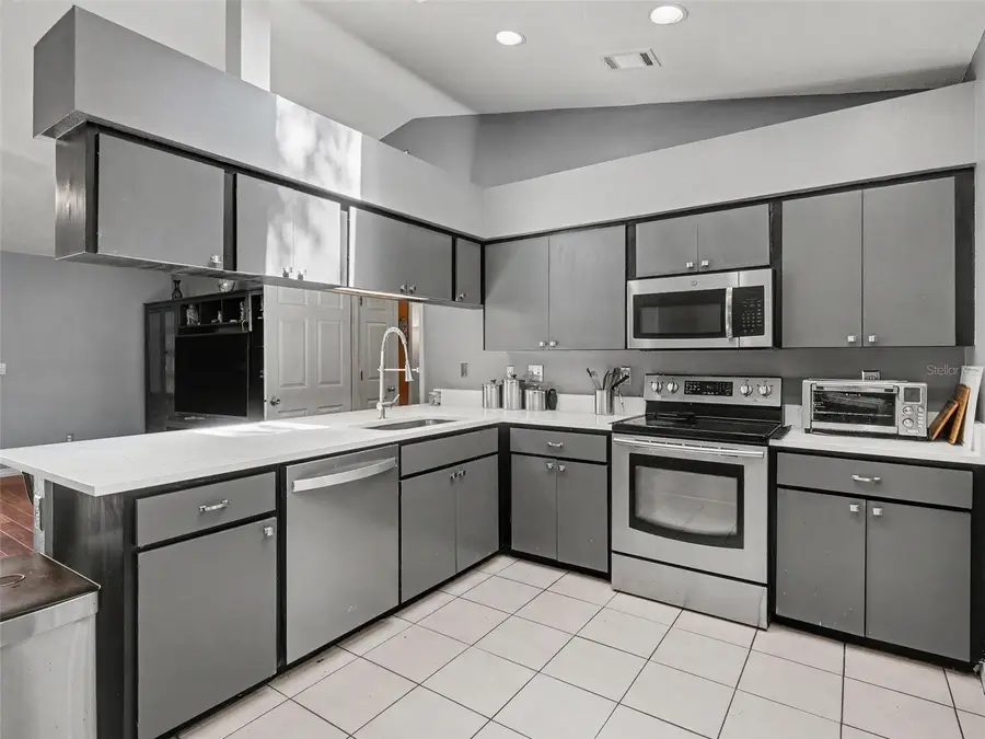 8010 55th Street E, Palmetto, FL 34221 - #2