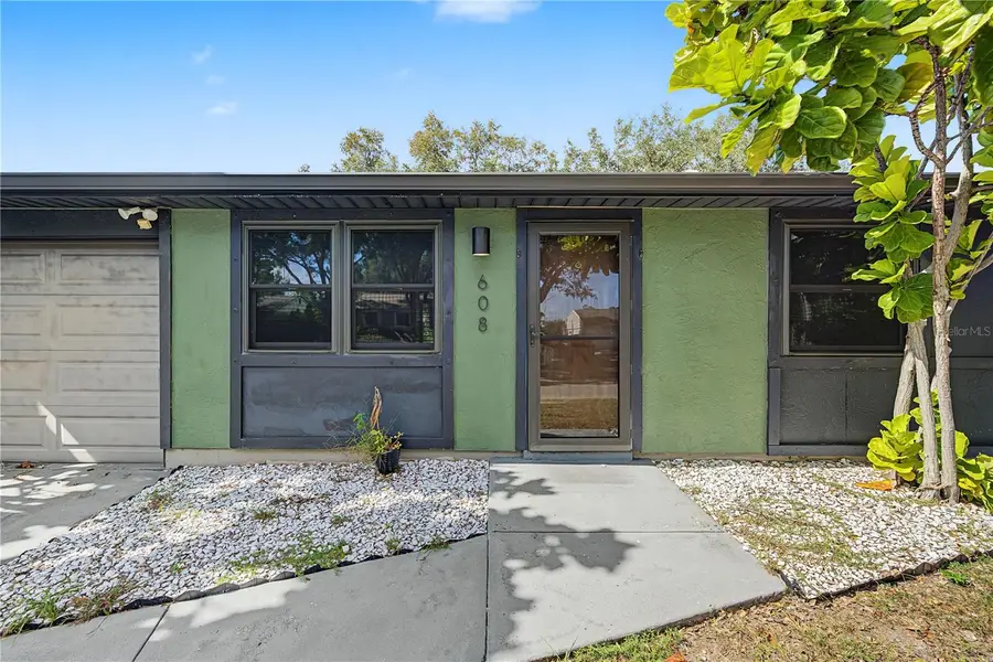 608 Timber Bay Circle E, Oldsmar, FL 34677 - #2