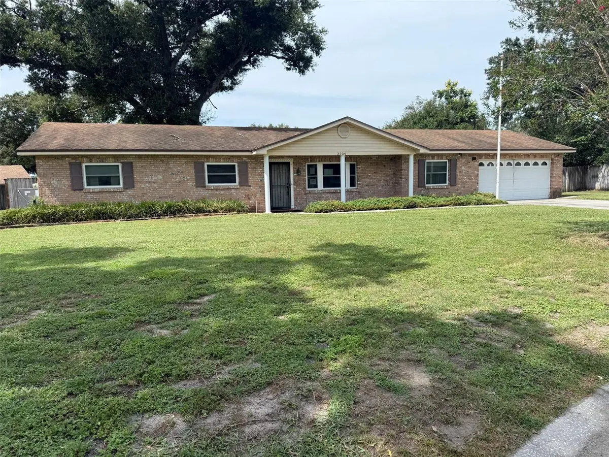 2209 S Waterman Drive, Valrico, FL 33594 - #1