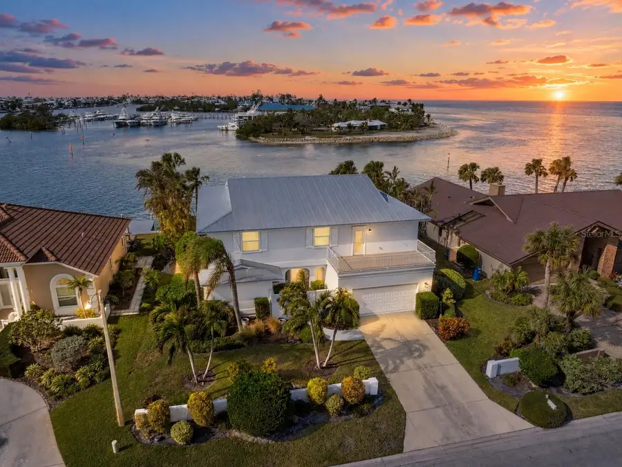 727 Key Royale Drive, Holmes Beach, FL 34217 - #2
