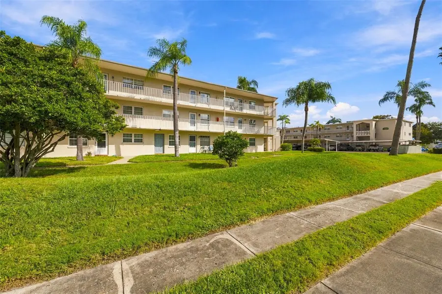 960 Virginia Street #206, Dunedin, FL 34698 - #2