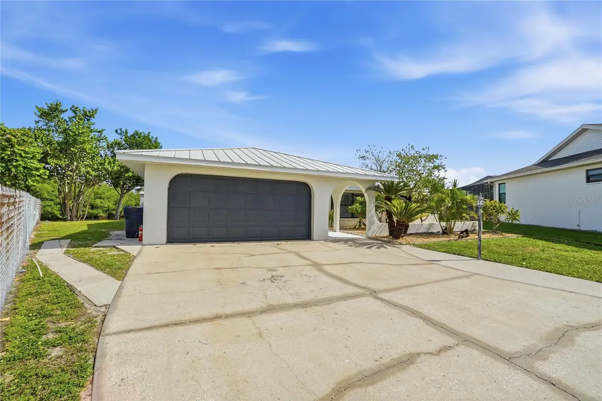 6533 Senegal Palm Way, Apollo Beach, FL 33572 - #1