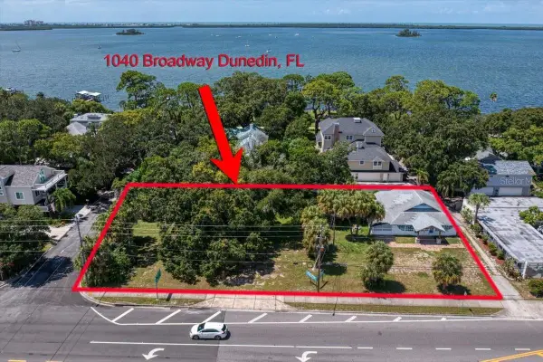 1040 Broadway, DUNEDIN, FL 34698