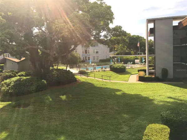 333 Lake Howard Drive Nw #204C, WINTER HAVEN, FL 33880