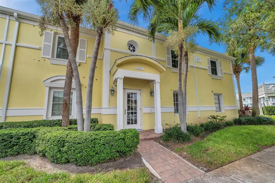 5257 Beach Drive Se #D, Saint Petersburg, FL 33705 - Image #3