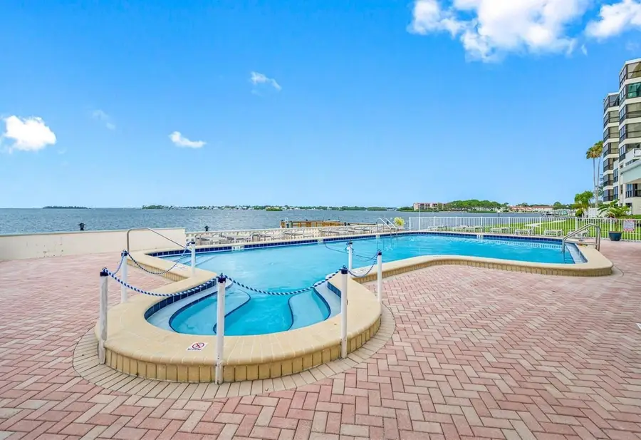 300 Woodette Drive #202B, Dunedin, FL 34698 - Image #2