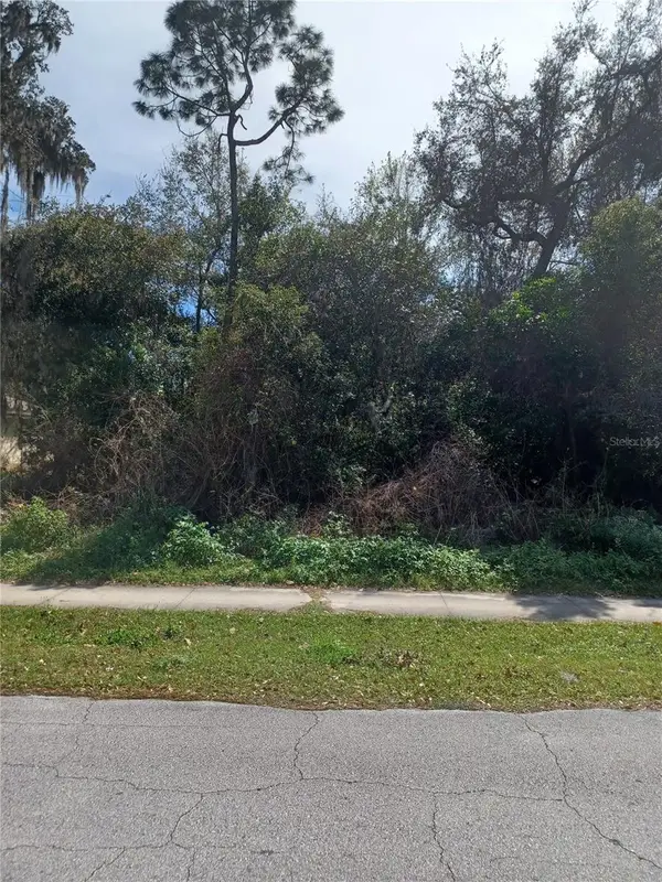 1723 2nd Avenue, DELAND, FL 32724