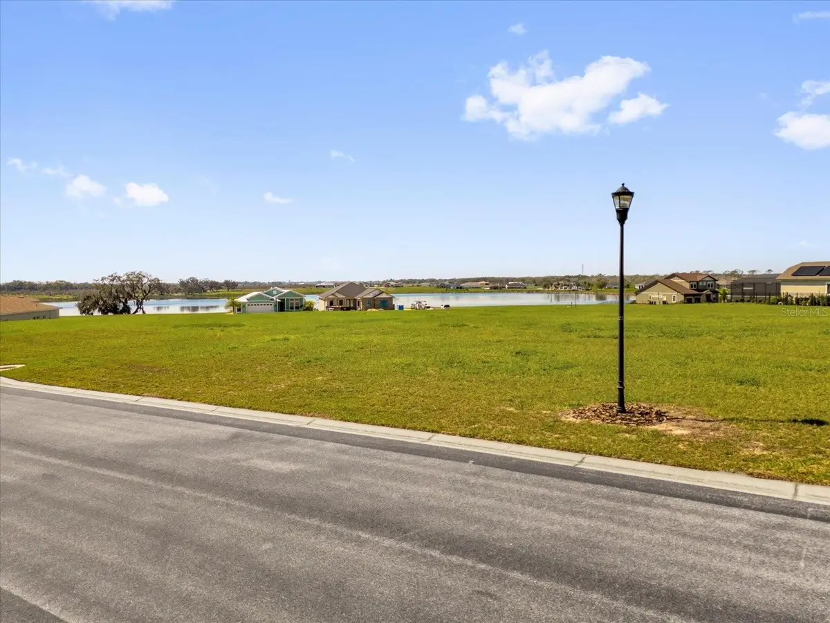 521 Blue Flag Drive, Auburndale, FL 33823 - Image #1