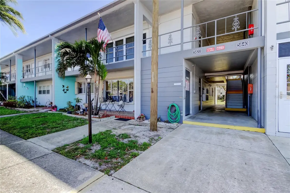 5820 43rd Terrace N #1406, Saint Petersburg, FL 33709 - Image #1