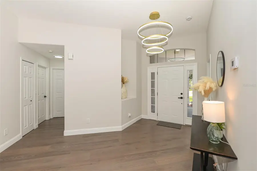 590 Valencia Circle Sw, Vero Beach South, FL 32968 - Image #3