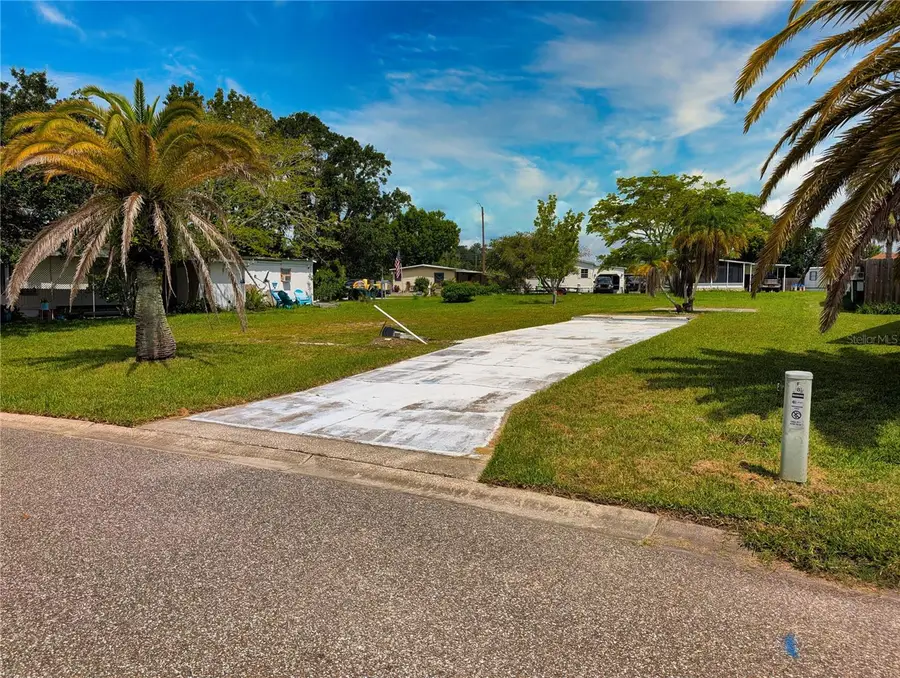 8 Applewood Circle, South Daytona, FL 32119 - Image #3