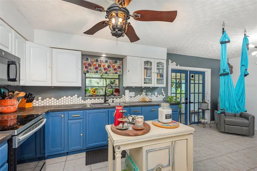 370 E Wisconsin Avenue, Orange City, FL 32763 - Image #3