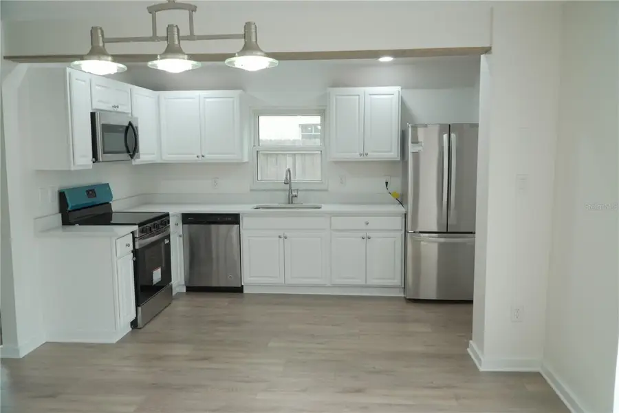 722 65th Avenue E, Bradenton, FL 34203 - Image #2