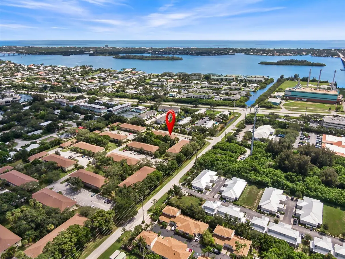 400 18th Street #M1, Vero Beach, FL 32960 - Image #1
