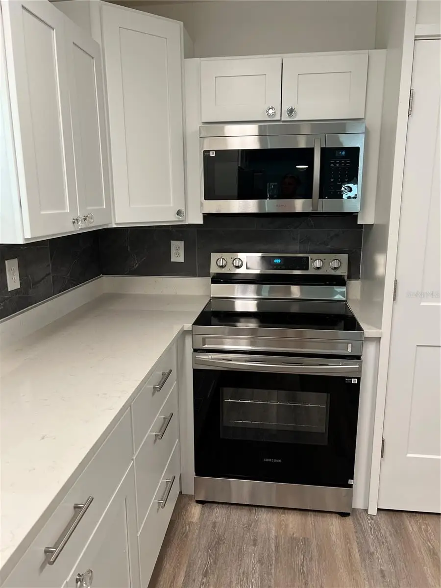 106 S Oakland Avenue, San Mateo, FL 32187 - Image #3