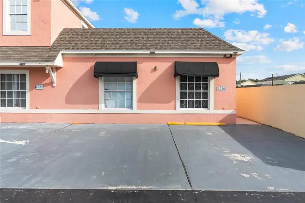 1030 Universal Rest Place, KISSIMMEE, FL 34744