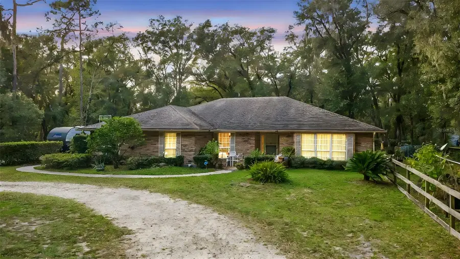 2020 Chinaberry Lane, Deland, FL 32720 - Image #2