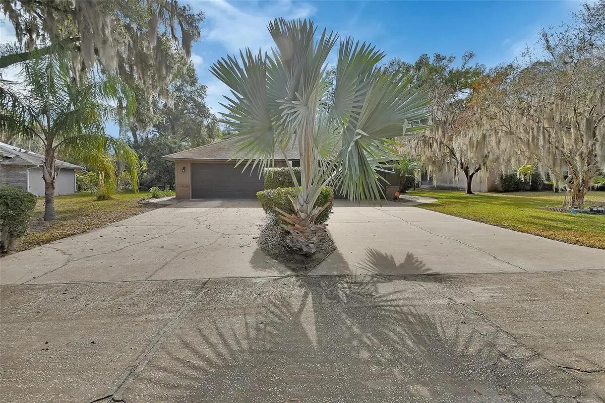 526 Hemingway Court, Deland, FL 32720 - Image #1