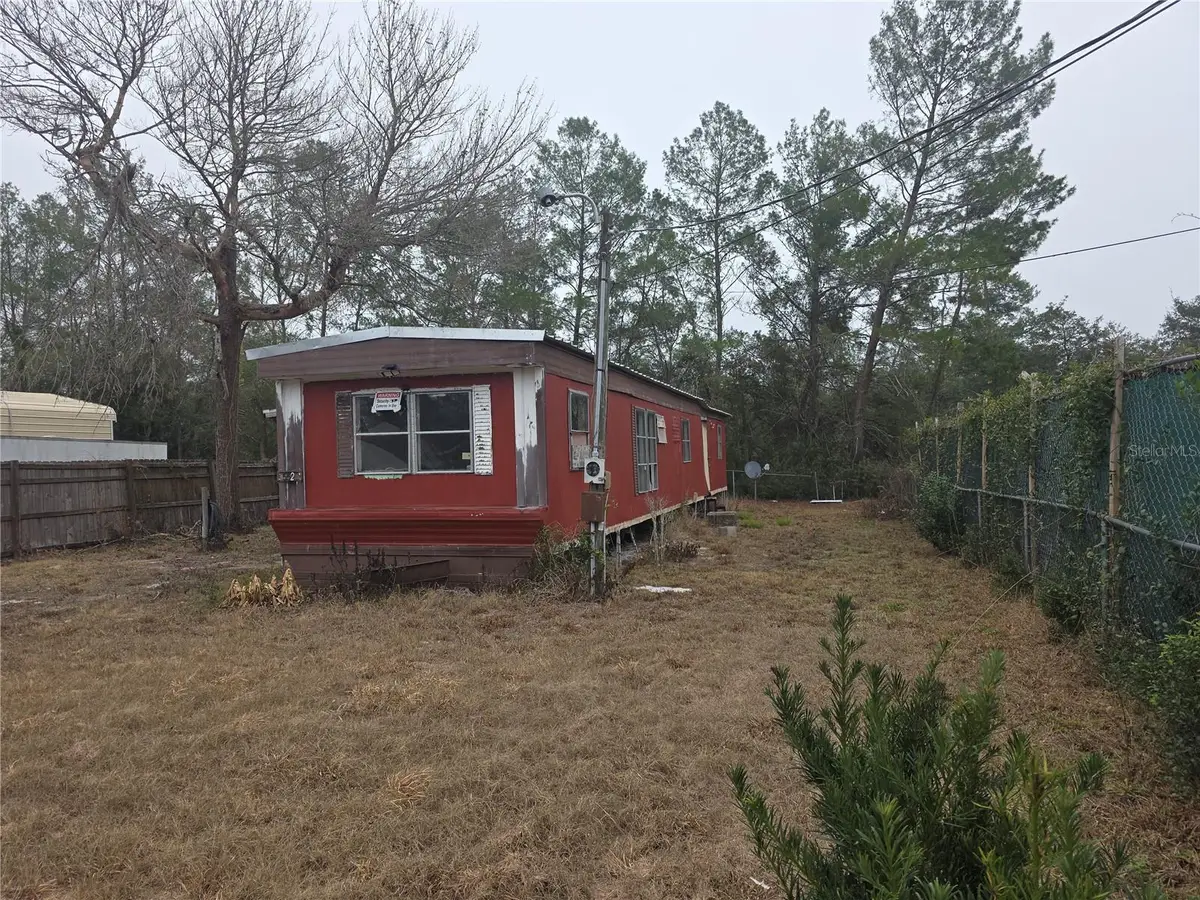 45528 Palm Street, Paisley, FL 32767 - Image #1