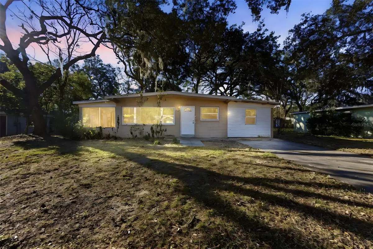 762 Valencia Avenue, Orange City, FL 32763 - #1