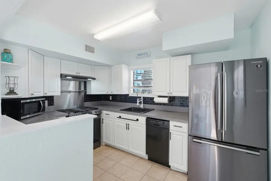 7 Clarendon Court, Daytona Beach, FL 32118 - #3