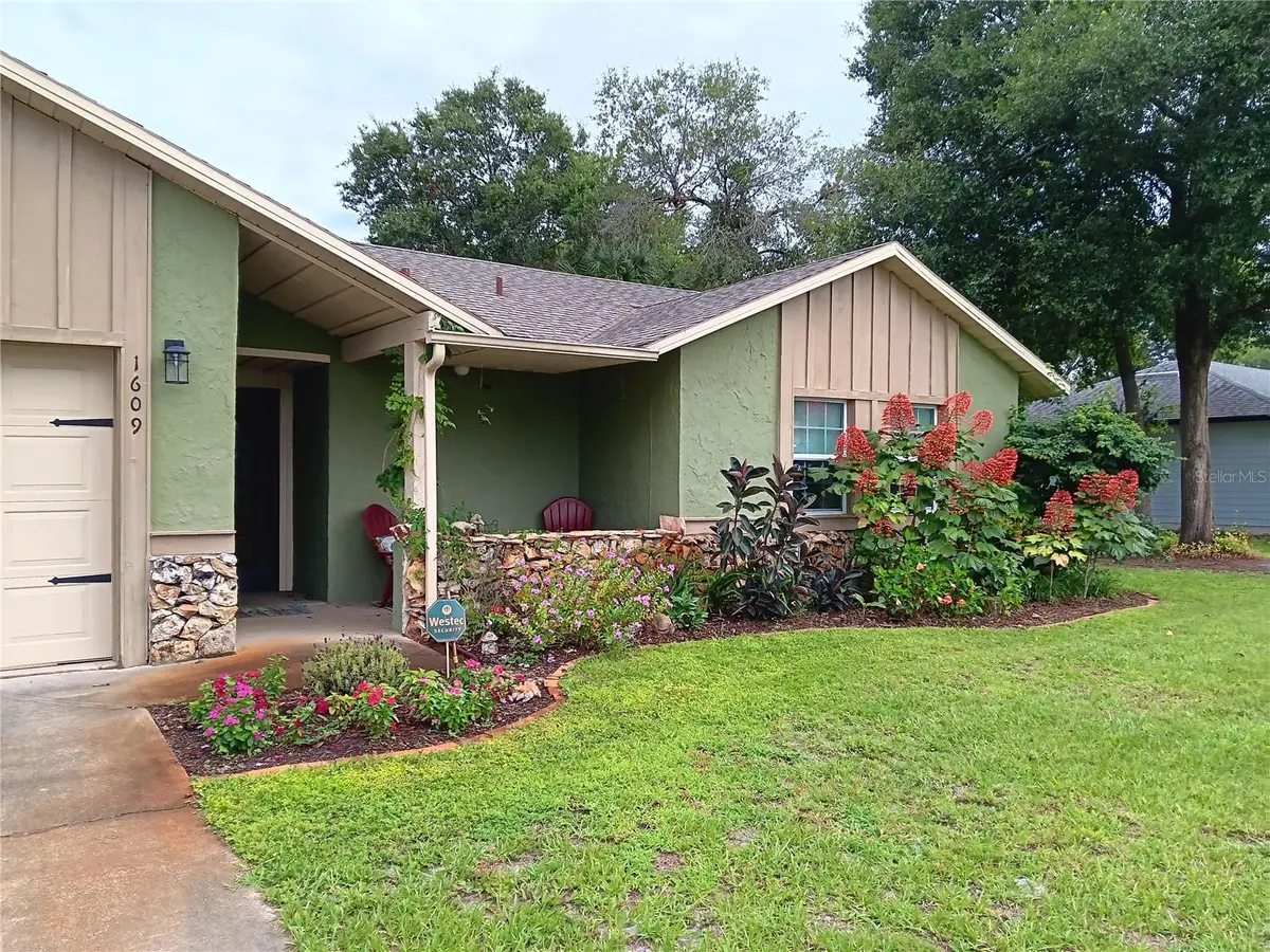 1609 Pine Avenue, Deland, FL 32724 - #1