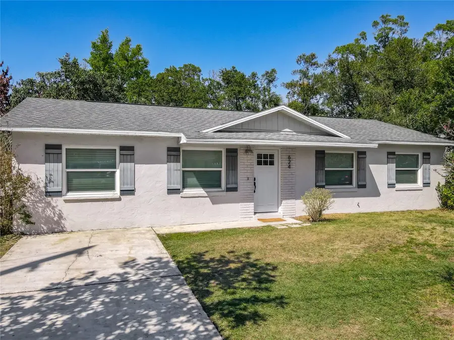 624 W New York Avenue, Lake Helen, FL 32744 - #2
