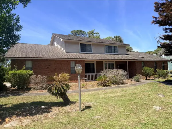 576 Pelican Bay Drive, DAYTONA BEACH, FL 32119