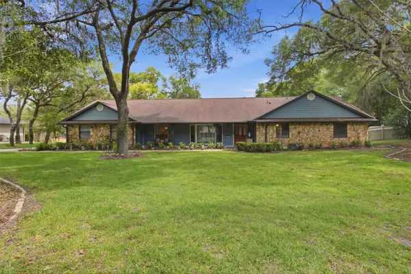 128 W Greentree Lane, LAKE MARY, FL 32746